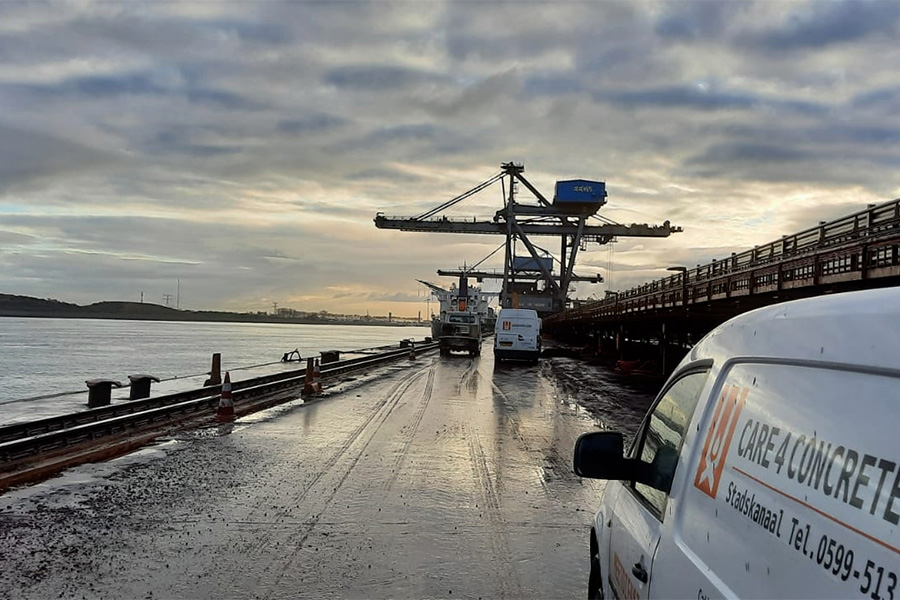 Kathodische bescherming voor oude kade in Rotterdamse haven is primeur