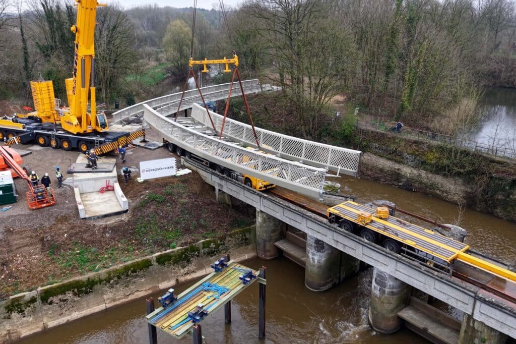 Nieuwe fiets- en voetgangersbrug over de Demer in Diest