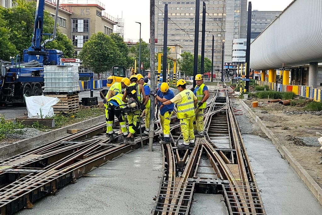 Frateur-De Pourcq: zesde generatie houdt spoorspecialist stevig op de rails 1