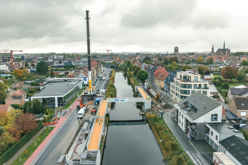 Nauwkeurige engineering en doordachte hijstechniek bij de Babeluttebrug in Veurne 5