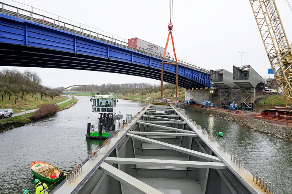 Nieuwe brug van E42/A15 over Centrumkanaal: een technisch en menselijk hoogstandje 10