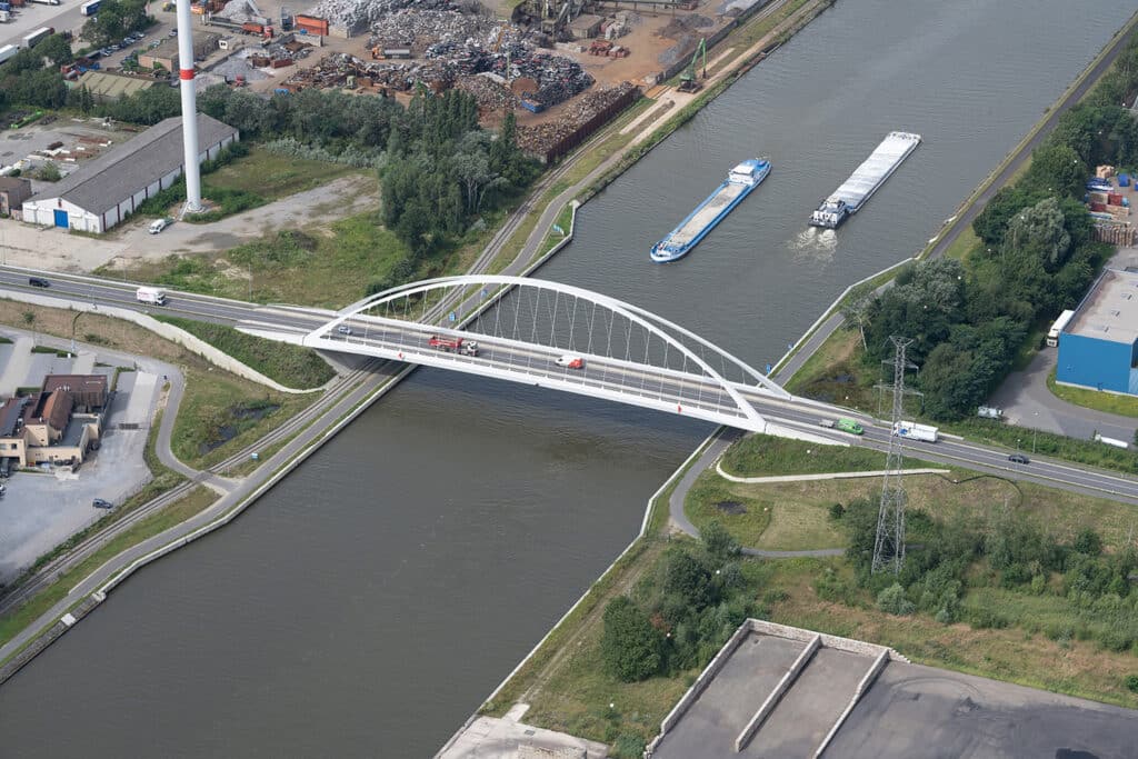 Fietsbrug Wijnegem vormt sluitstuk van groots bruggenprogramma Albertkanaal 2