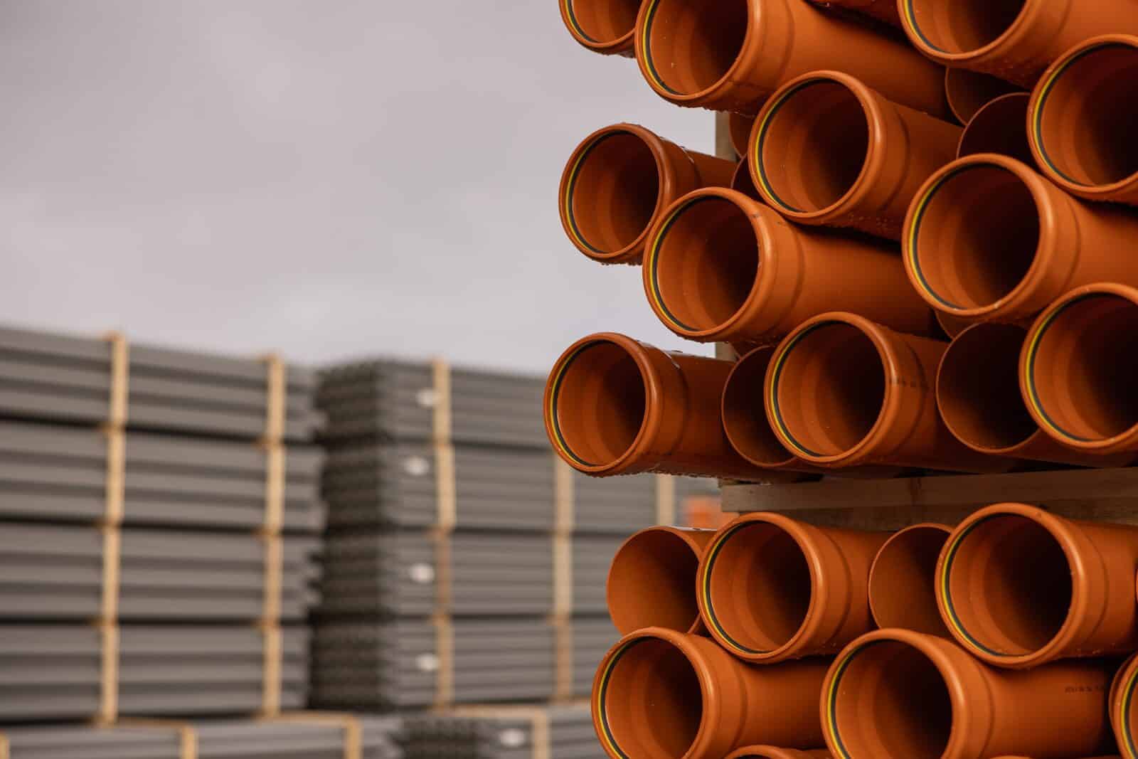 Recyclaat in pvc-rioleringsbuizen verplicht vanaf 2027: heb jij al stock aangelegd?